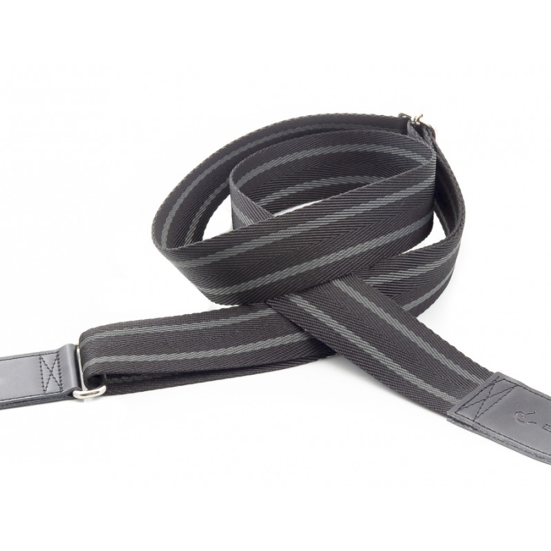 RightOn Roadrunner Spike Basic Black