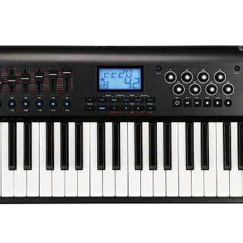 M Audio CONTROLADOR MIDI Axiom 61 MKII